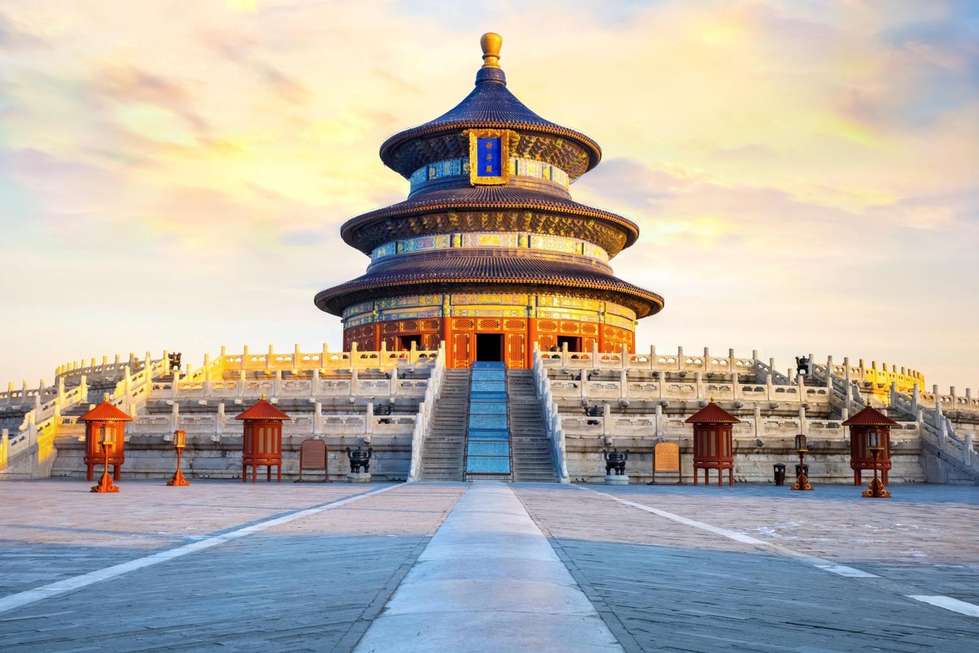 Happy Dragon Hotel -- Nearby Tiananmen Square & Forbidden City & Wangfujing Street & Line 5,6,8 Subway Nearby & Free Coffee & Free Laundry & Fluent English Speaking & Tourist Attractions Ticket Service & Free Wifi Unlimited For Western Software Beijing Exterior foto